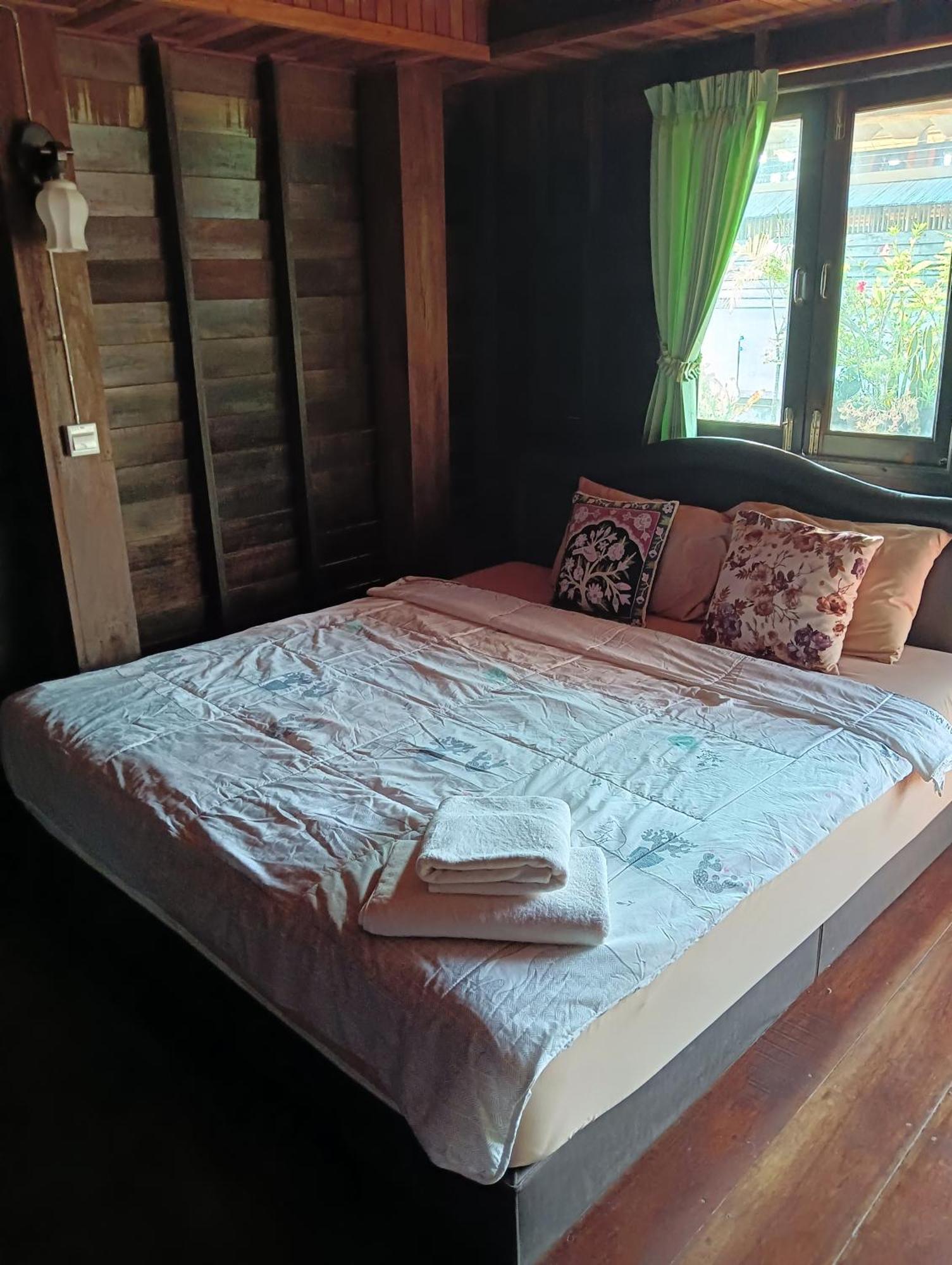 Tonmai Suite II Ko Por Exterior foto